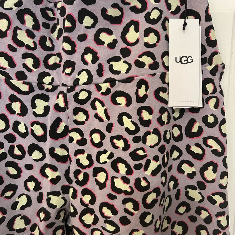 UGG Ladies Leggings with Leopard Pattern - Black and Pink - Picture 3 of 5